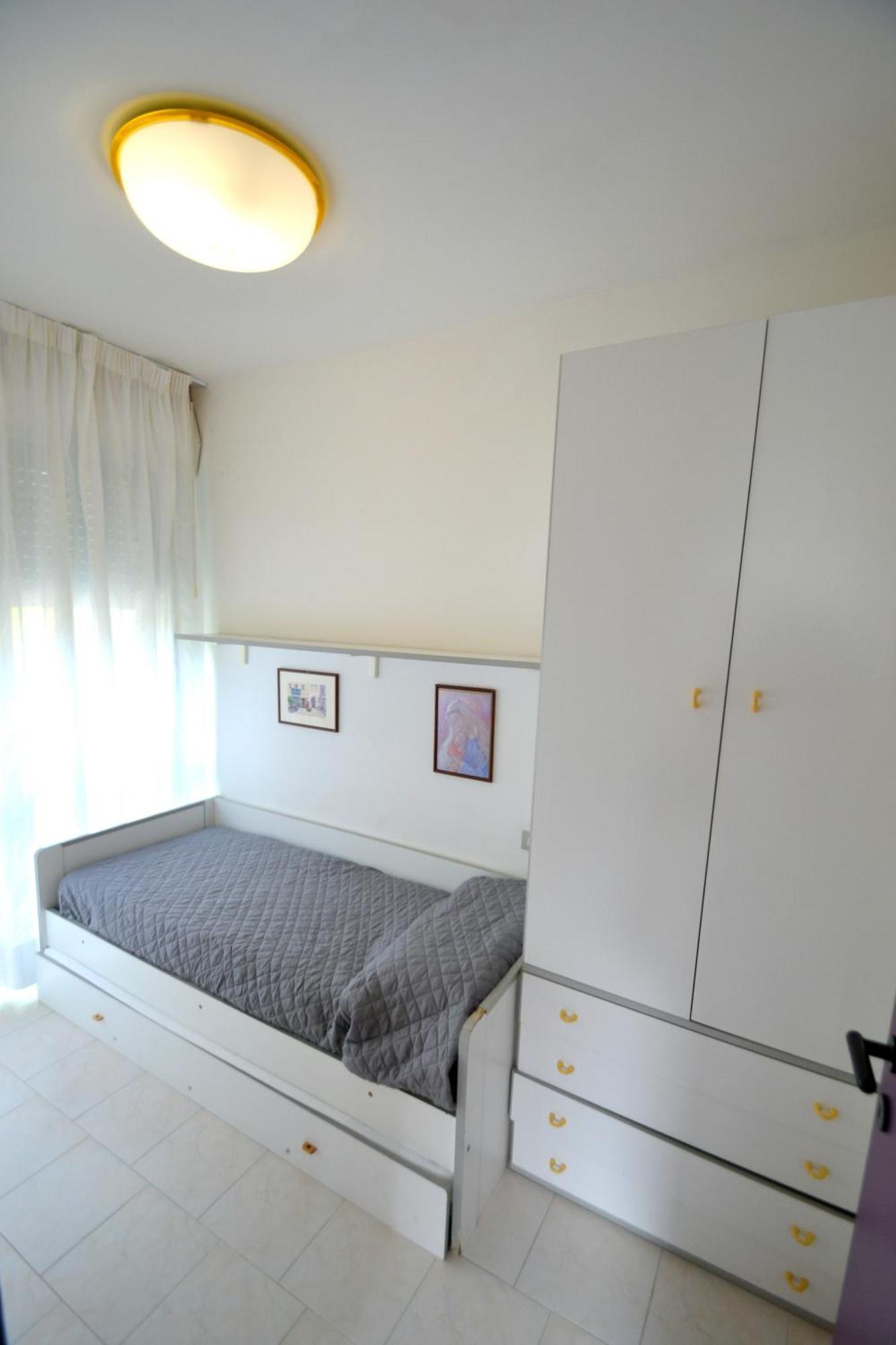 Laura Apartment Бибионе Екстериор снимка