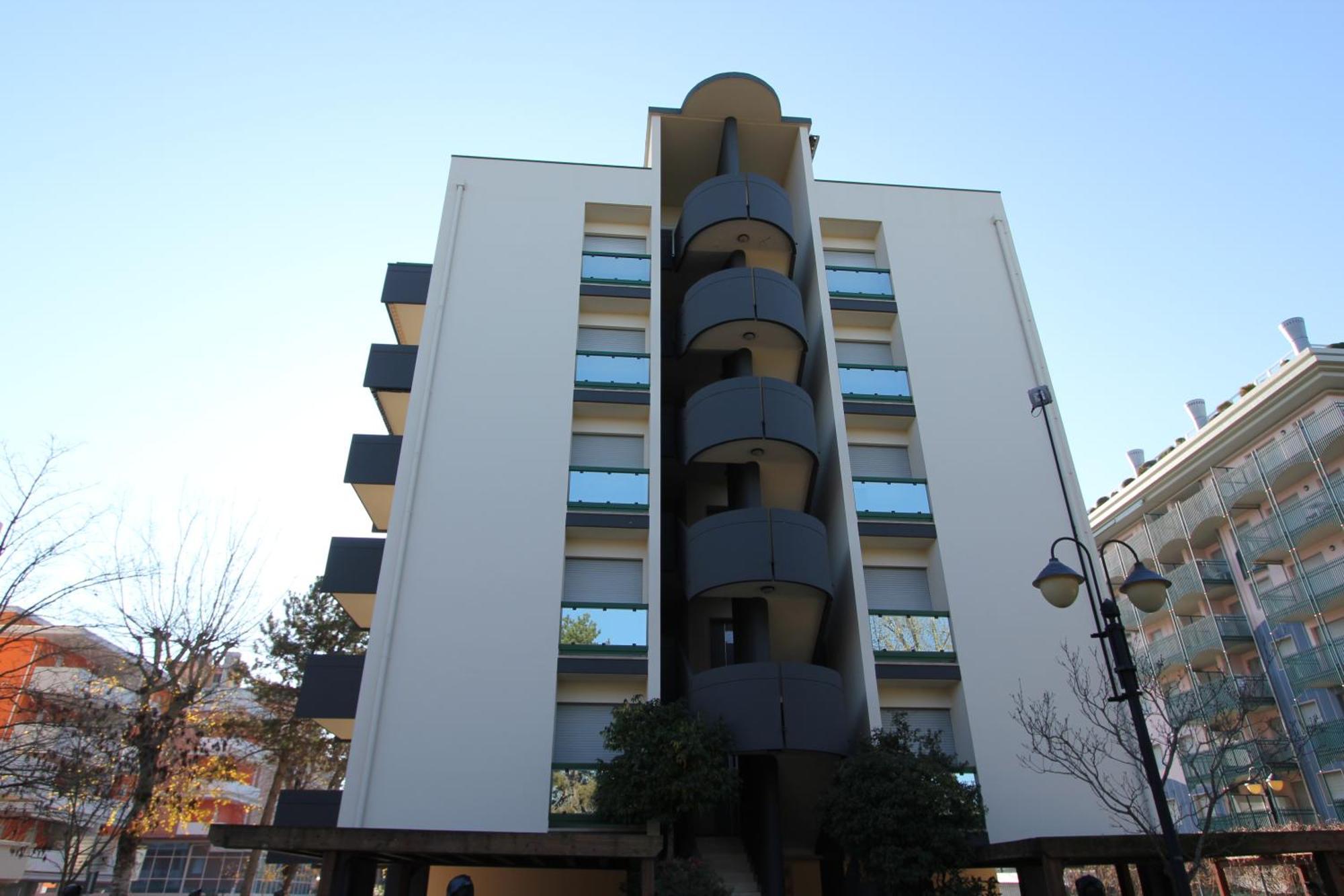 Laura Apartment Бибионе Екстериор снимка